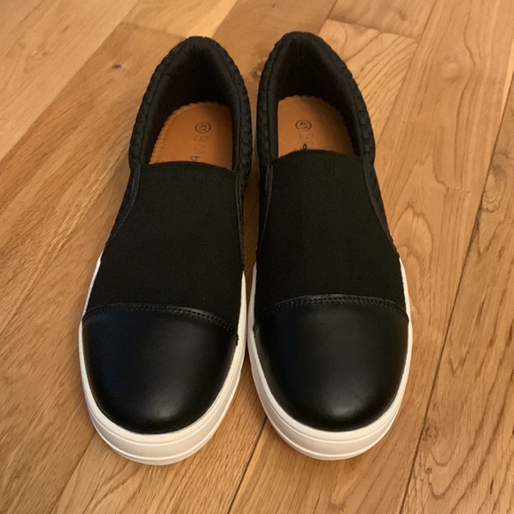 NWOT Bernie mev. - Picture 4 of 7